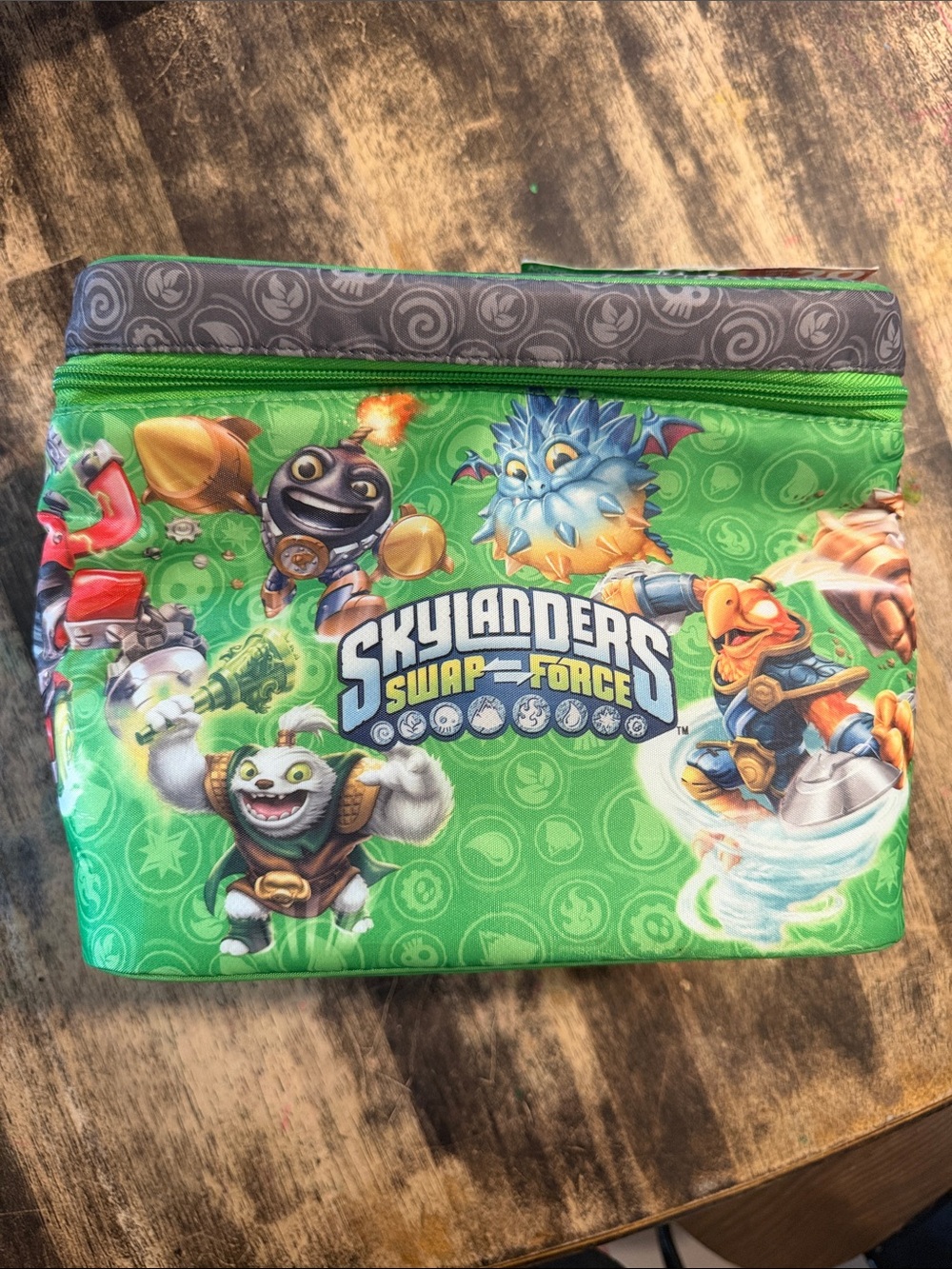 Skylanders Swap Force Carry & Display Case NWT